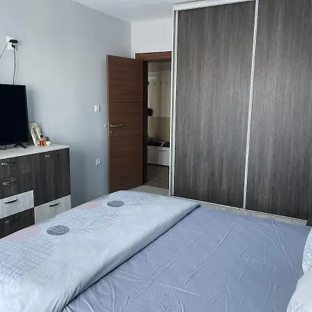 Catina's Burgas City